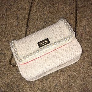 Pearl detail woven crossbody bag
